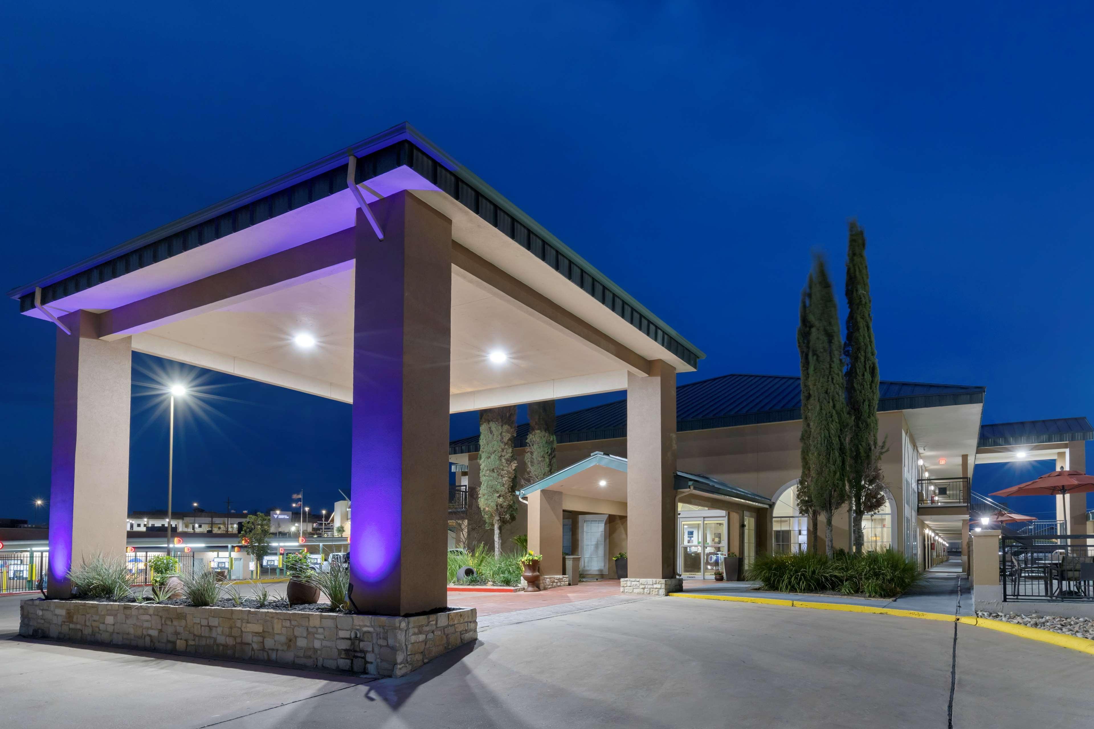 Best Western Marble Falls Inn Extérieur photo